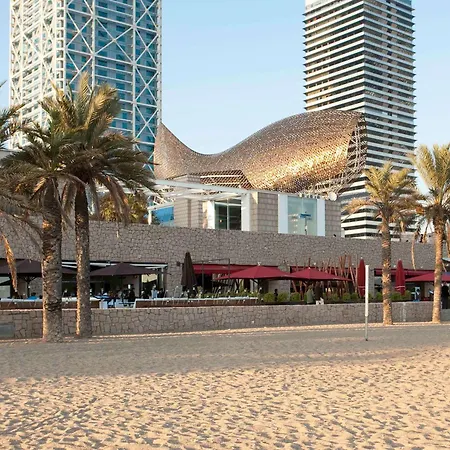 Ibis Plaza Glories 22@ Hotel 2*