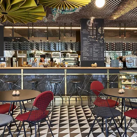 Szálloda Ibis Plaza Glories 22@ 2*