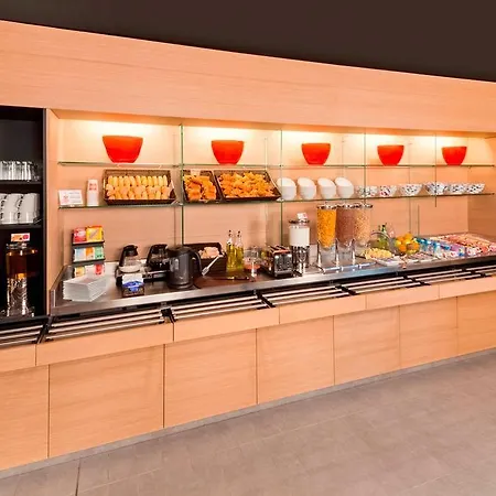 Ibis Plaza Glories 22@ Hotel 2*