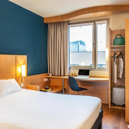 Hotel Ibis Plaza Glòries 22@