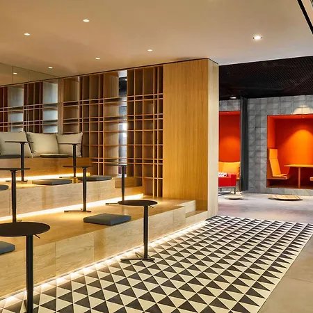 Ibis Plaza Glories 22@ 2*
