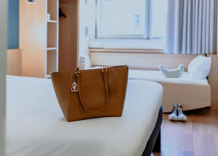 호텔 이비스 플라자 글로리스 22@ 바르셀로나