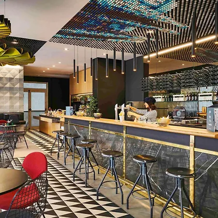 Hotel Ibis Plaza Glories 22@