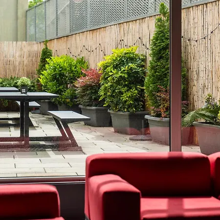 Ibis Plaza Glories 22@