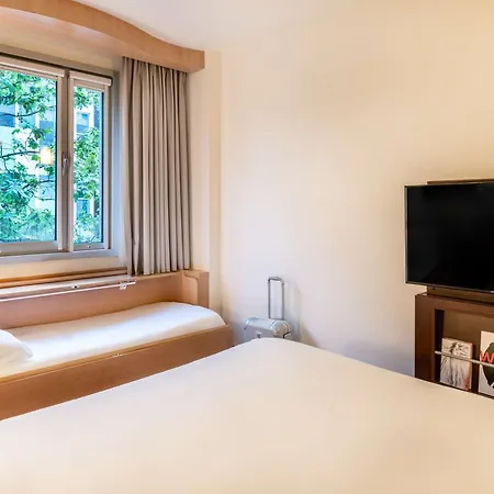 Ibis Plaza Glòries 22@ 2* Barcellona