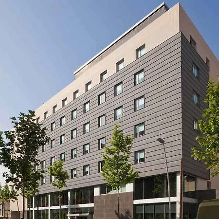 Ibis Plaza Glories 22@