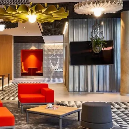 Ibis Plaza Glories 22@ מלון