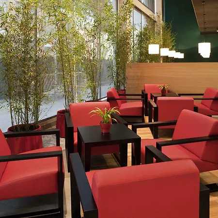 Hotel Ibis Plaza Glòries 22@ 2*