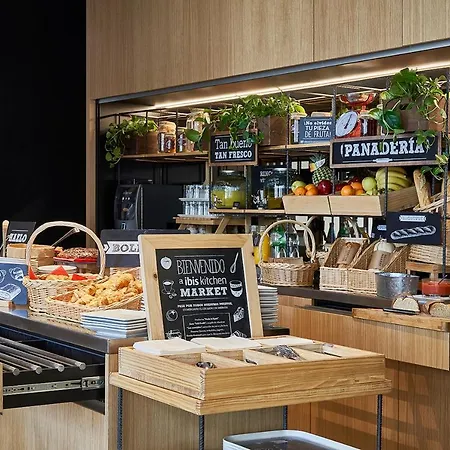 Ibis Plaza Glories 22@